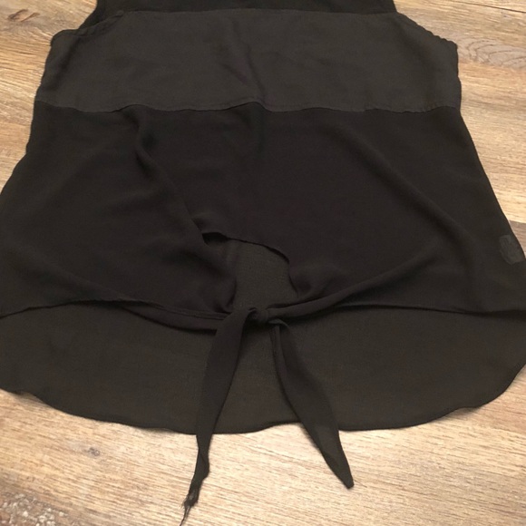 Black Front-tie Blouse - Picture 4 of 4